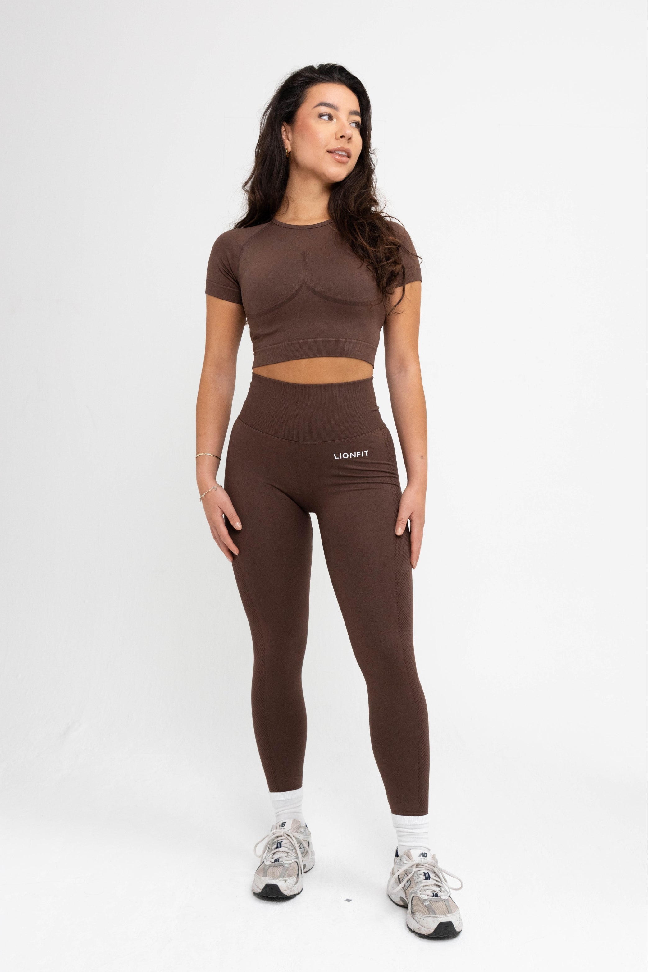 LIONFIT NALA SEAMLESS SHORTSLEEVE TOP BROWN