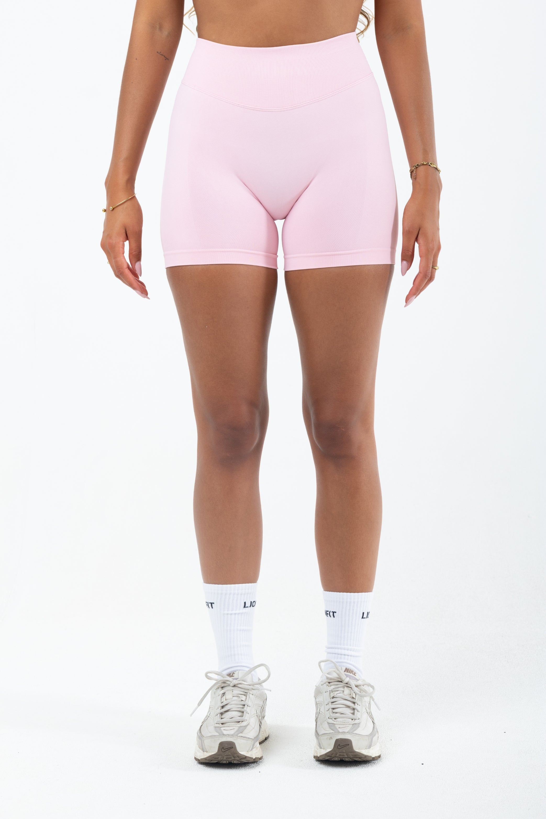 Amara Shorts Pink