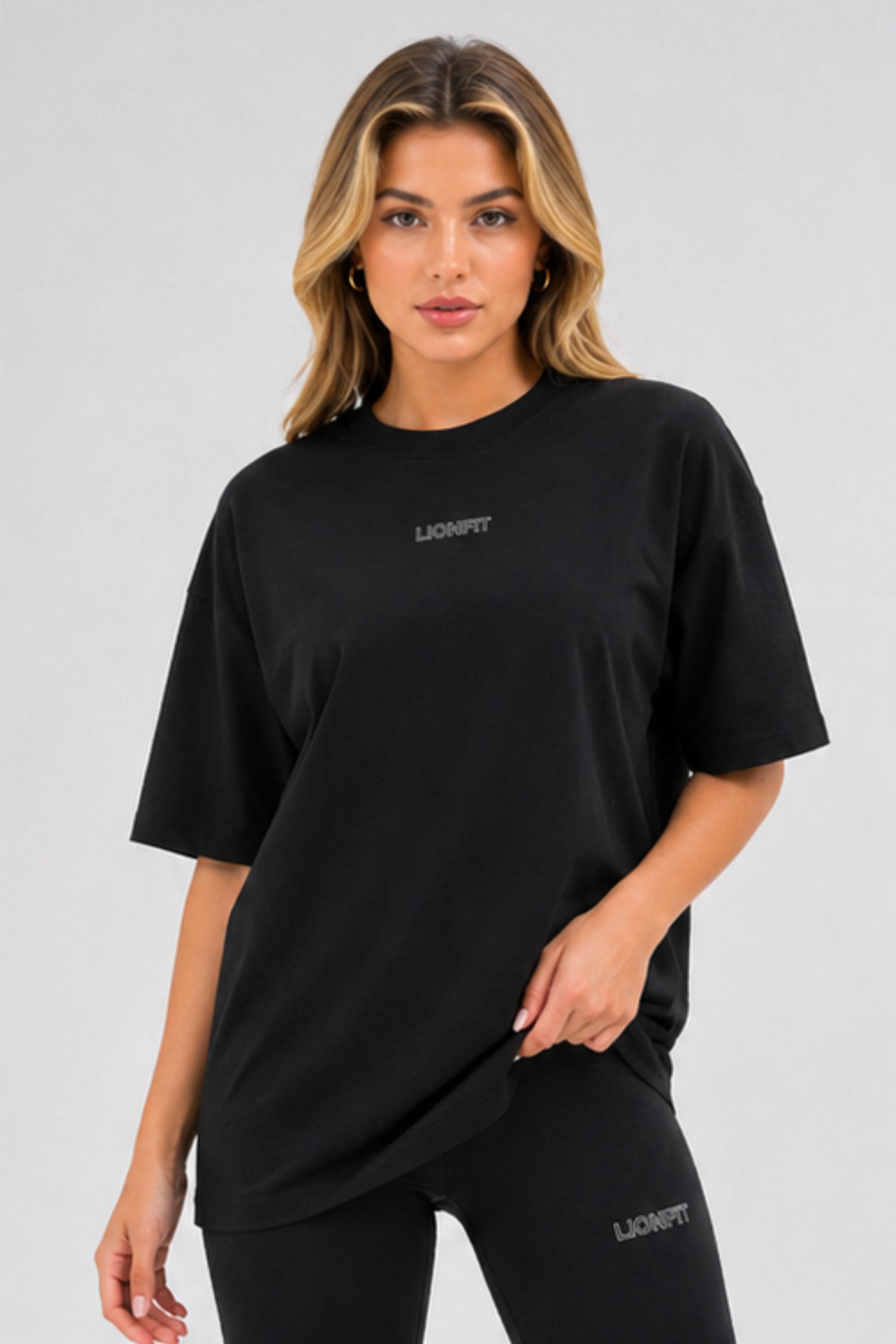 Amara Oversized Tee Black - Lionfit 1