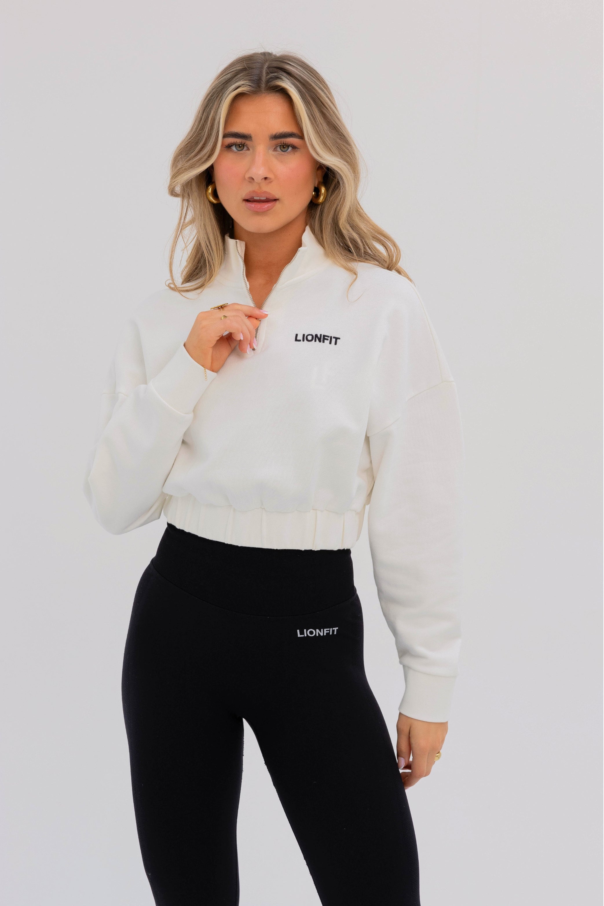 Kion Cropped Halfzip Top Off White - Lionfit