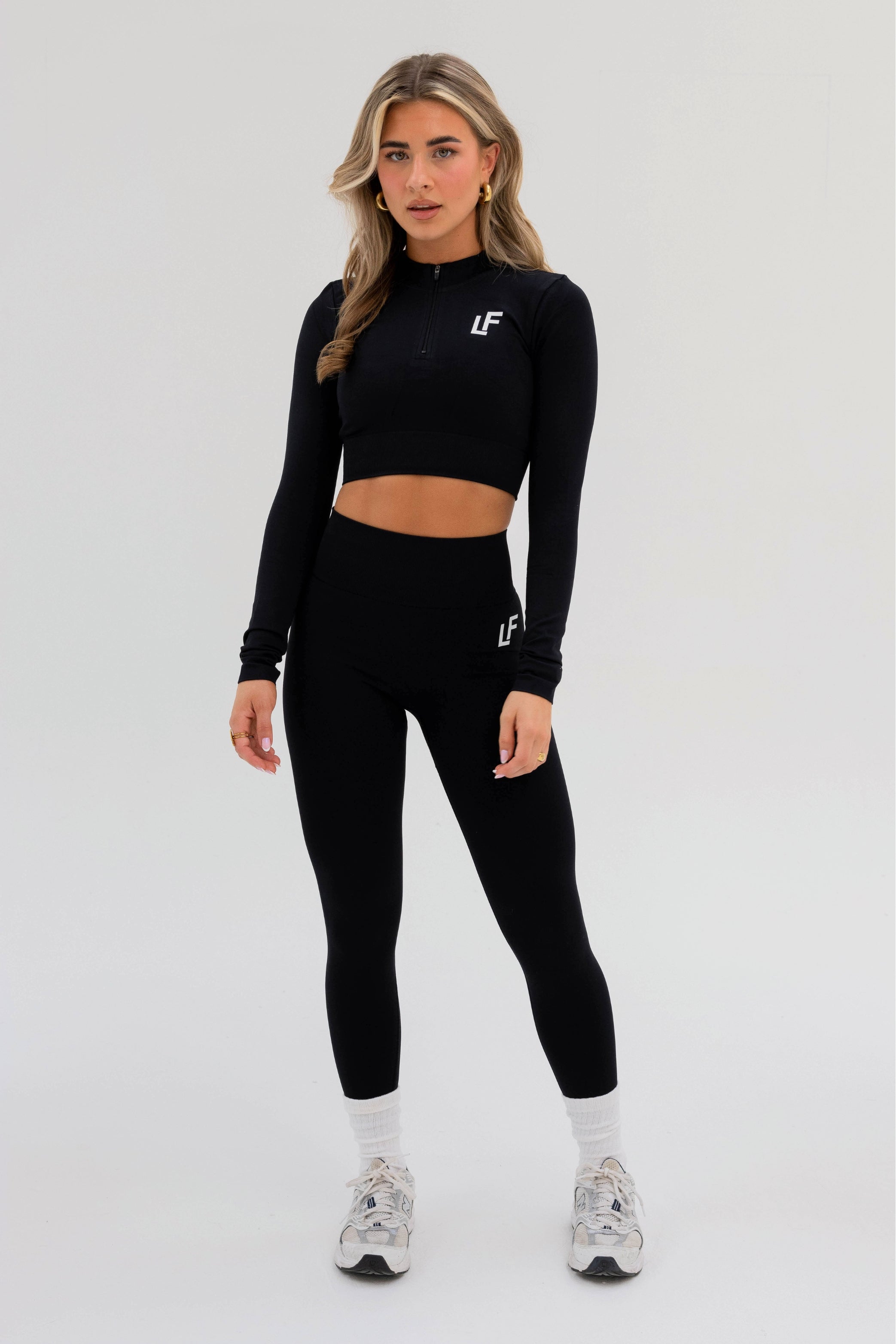 Kion Halfzip Top Black - Lionfit 