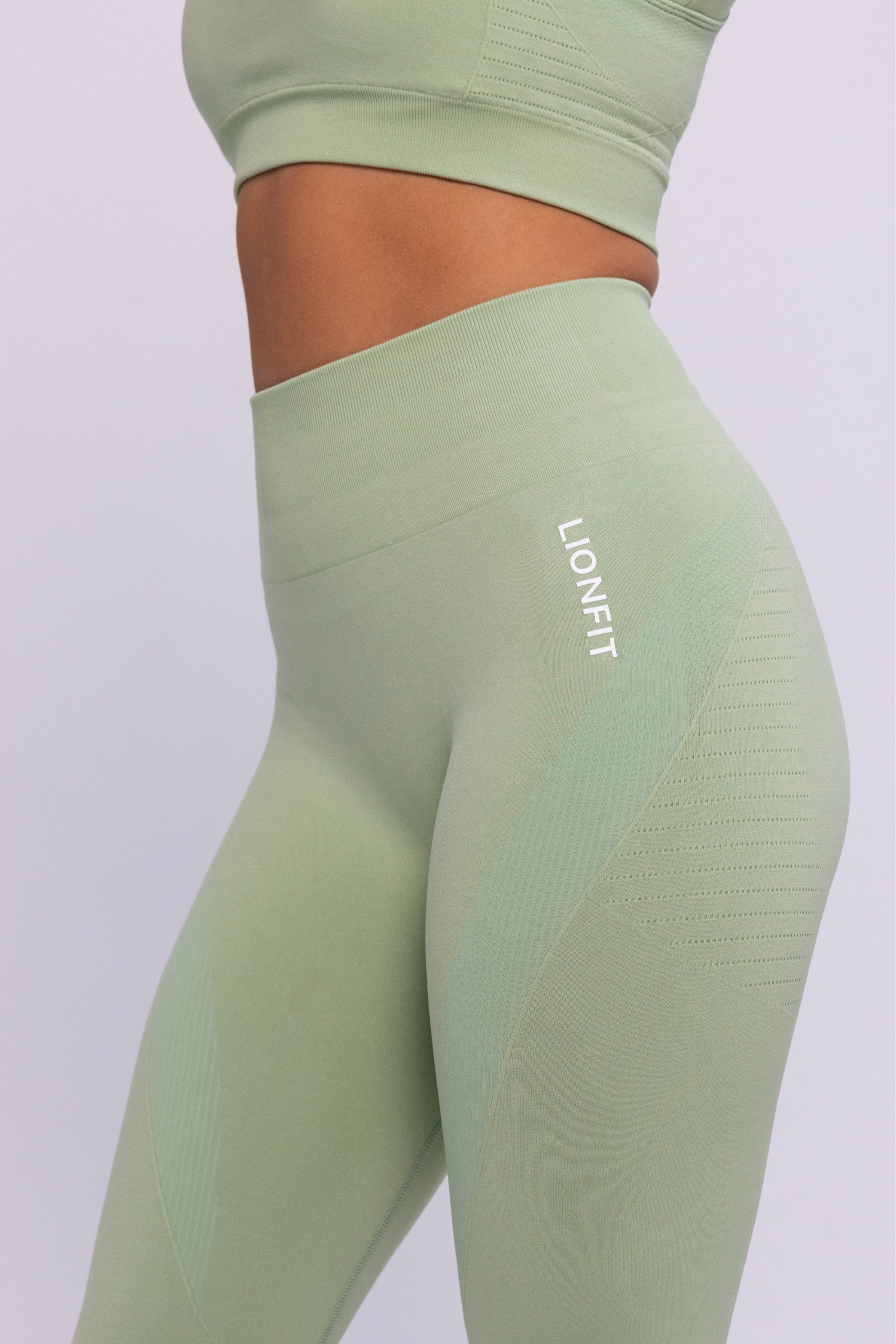 Leo Seamless Leggings Peridot Green - Lionfit