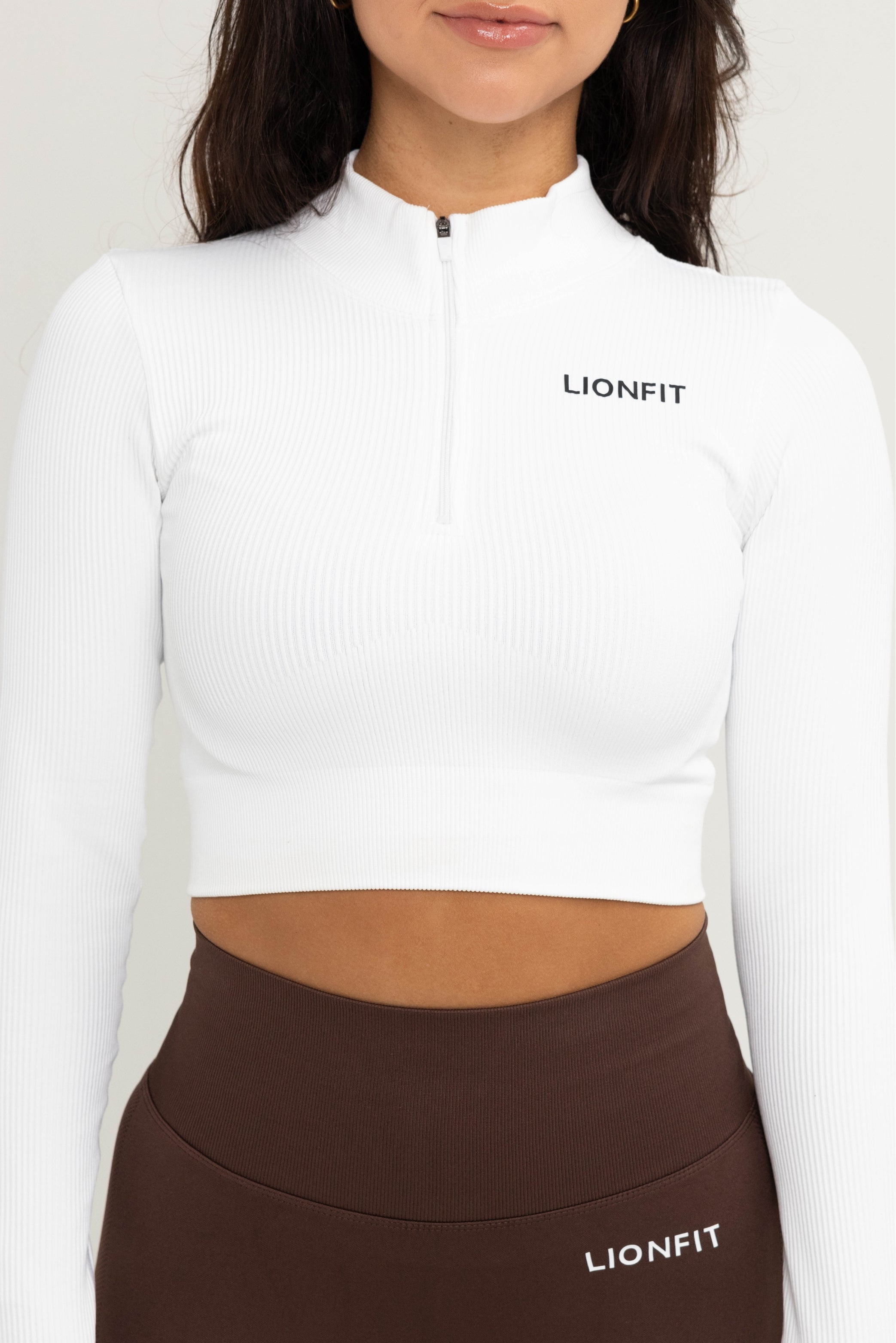 LIONFIT NALA HALFZIP TOP WHITE 3