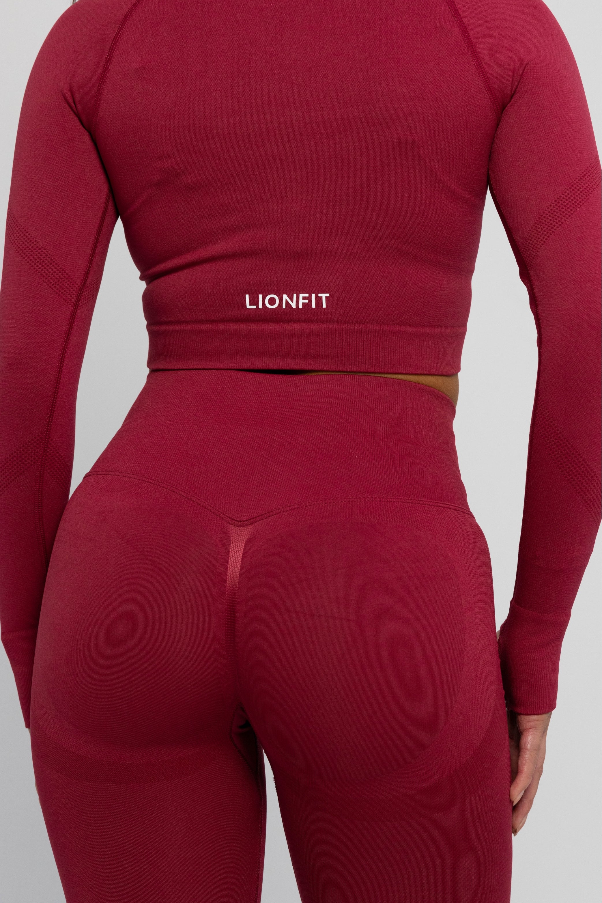 LIONFIT NALA SEAMLESS LEGGINGS RED 2