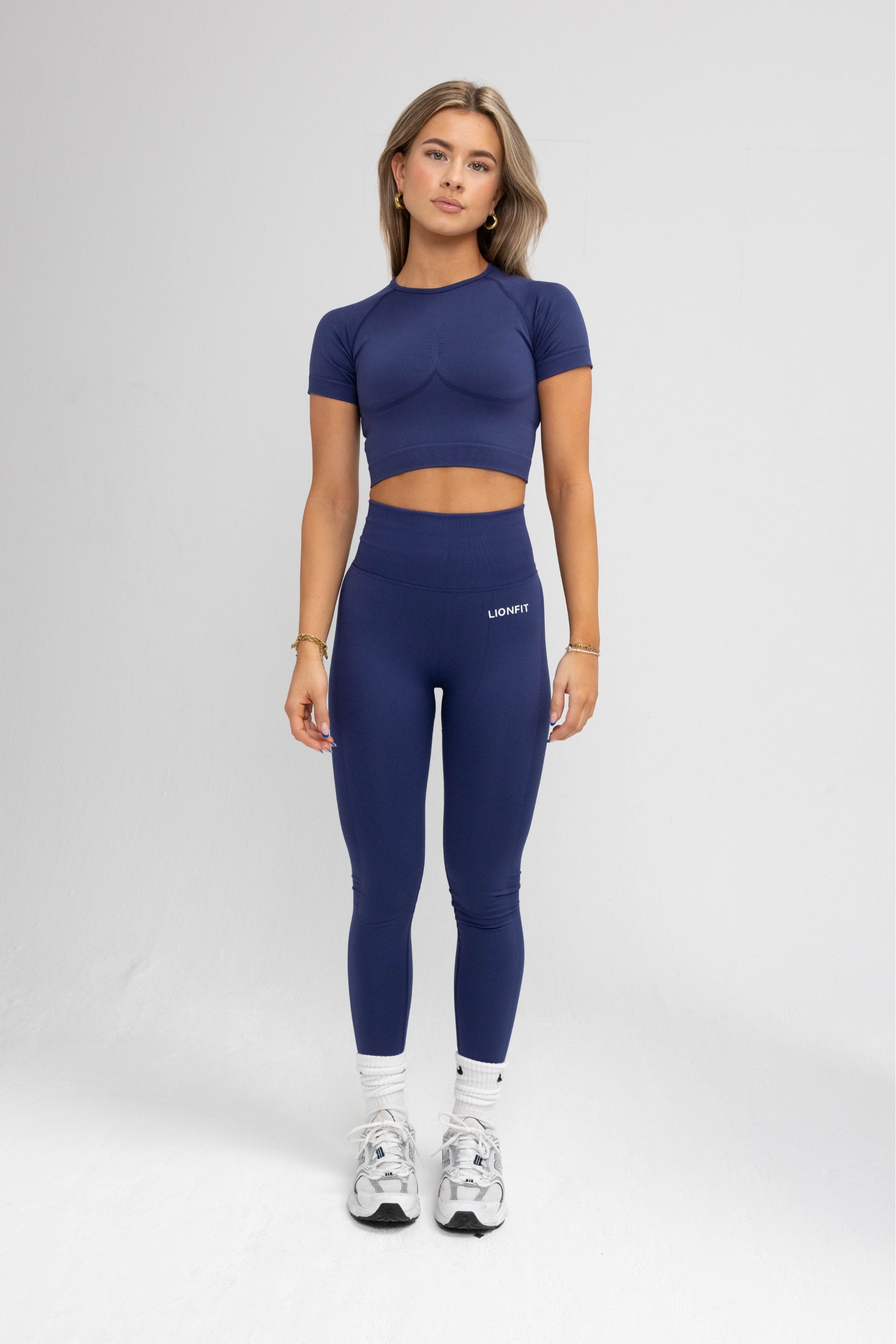 LIONFIT NALA SEAMLESS SHORTSLEEVE TOP BLUE 3