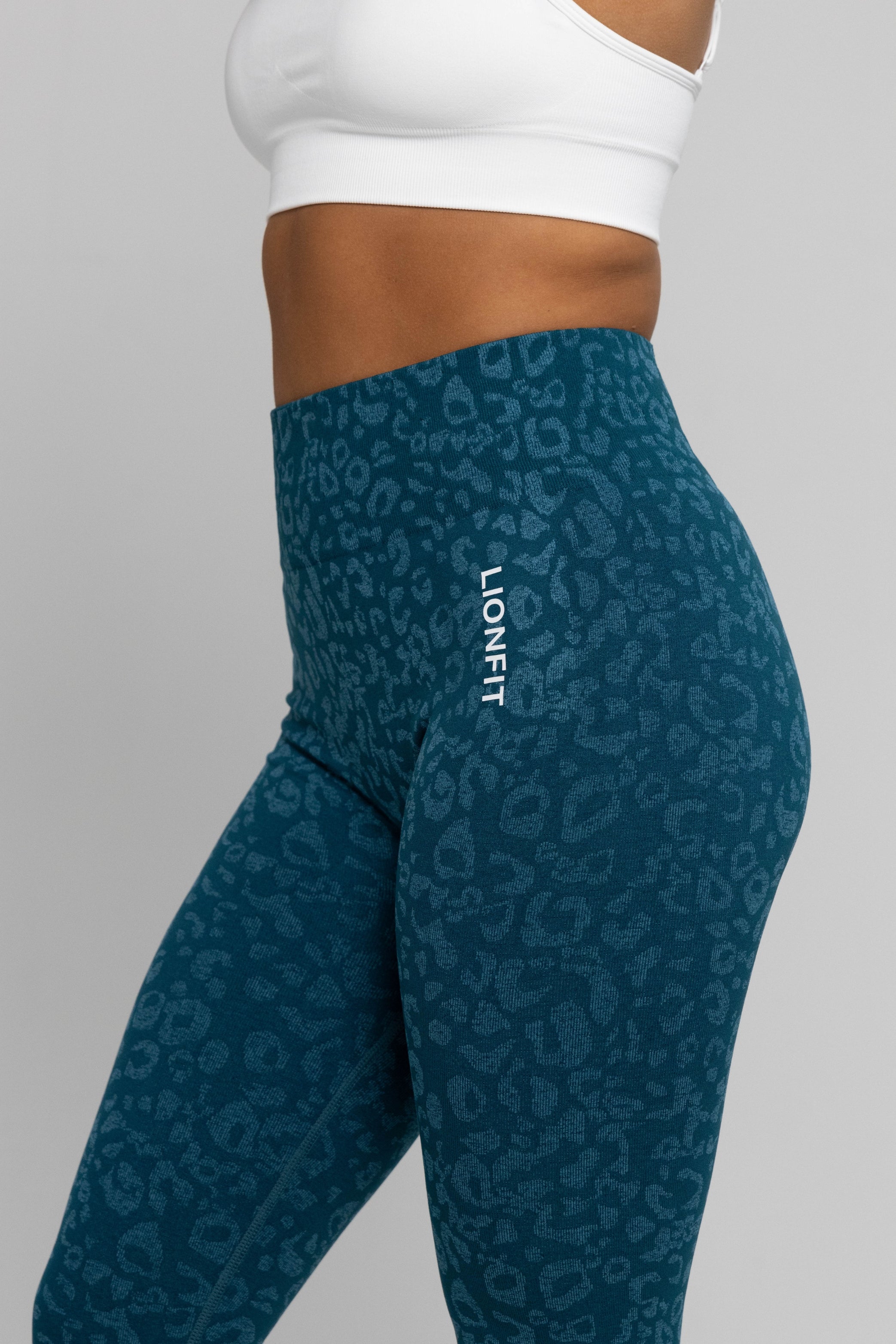 LIONFIT SEAMLESS LEGGINGS BLUE PANTHER 4