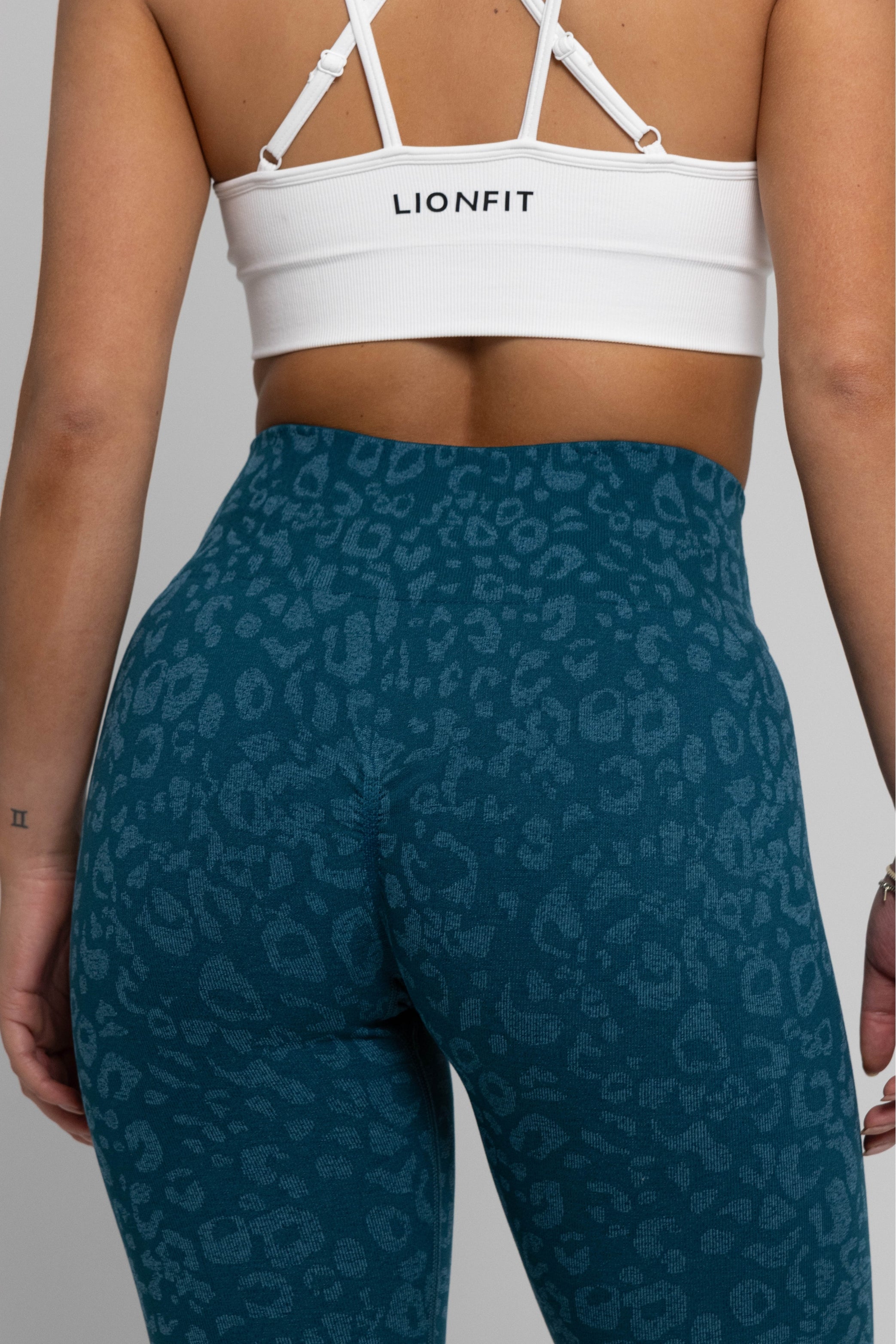 LIONFIT SEAMLESS LEGGINGS BLUE PANTHER 7