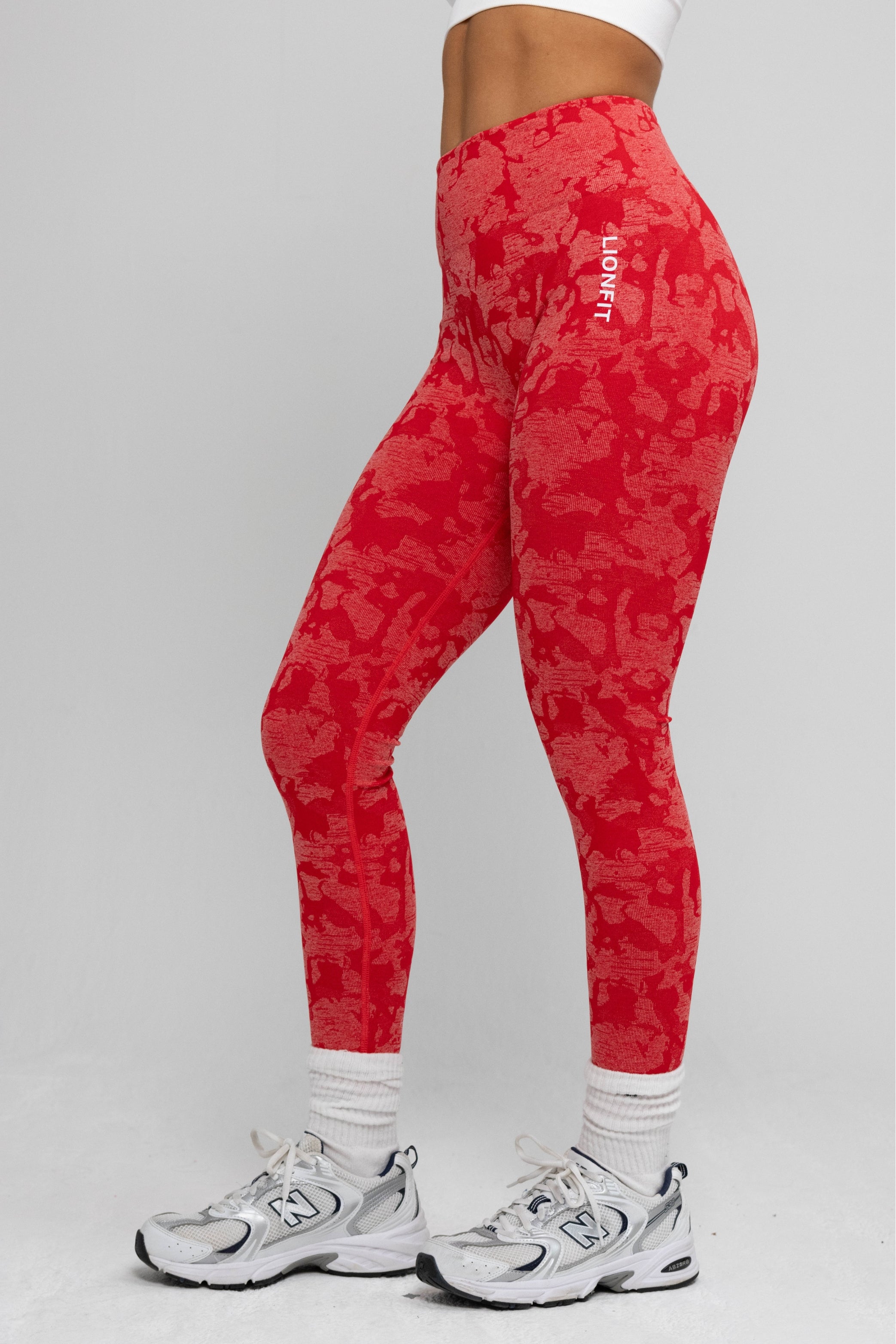 LIONFIT SEAMLESS LEGGINGS RED CAMO 