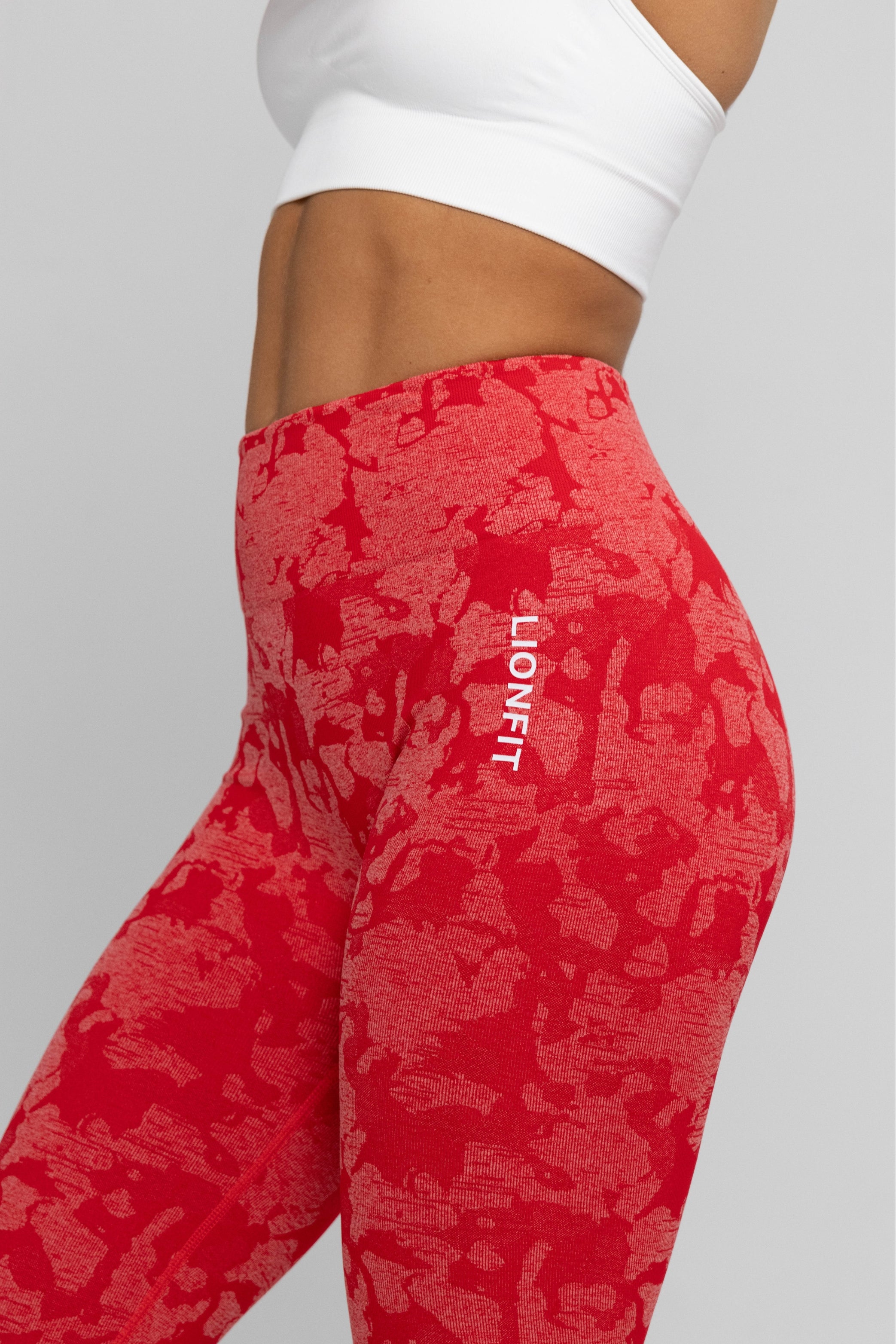 LIONFIT SEAMLESS LEGGINGS RED CAMO 