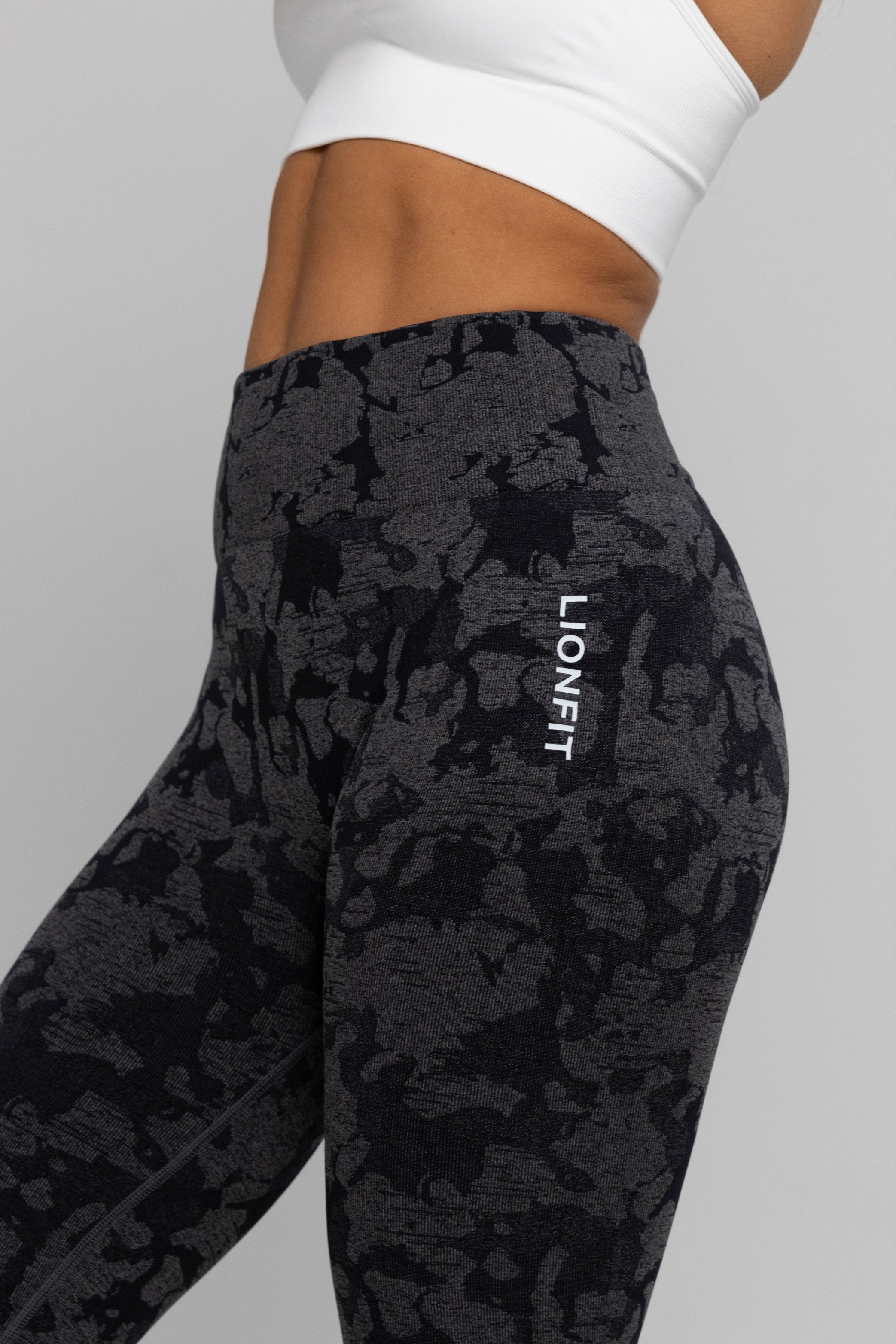 Lionfit Seamless Leggings Black Camo 2